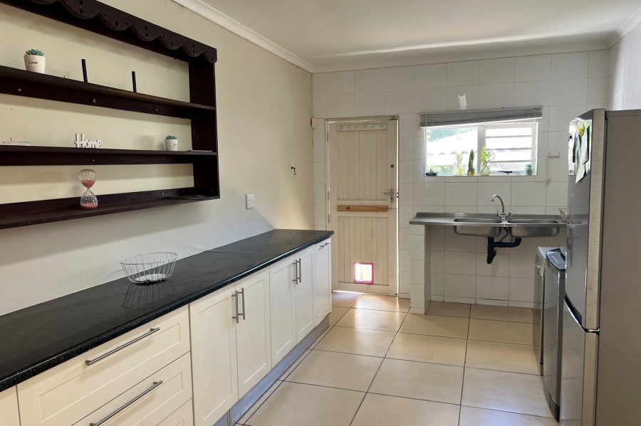2 Bedroom Property for Sale in Bonza Bay Eastern Cape